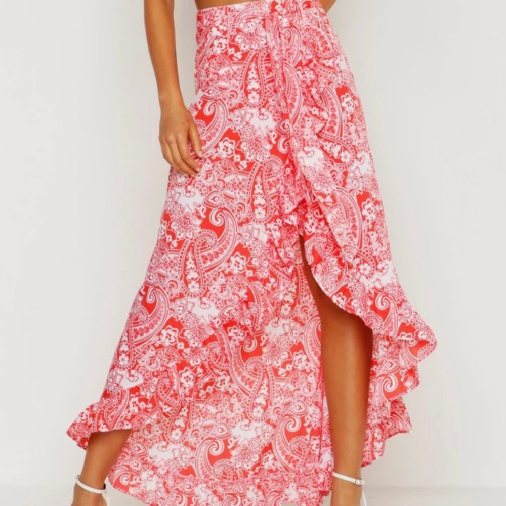 Boohoo NWT Bohemian wrap ruffle maxi skirt slit